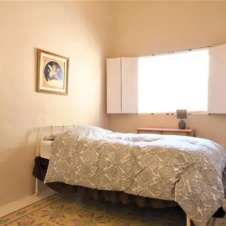 Medieval House 度假居 *