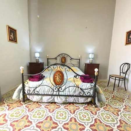 別荘 Medieval House *