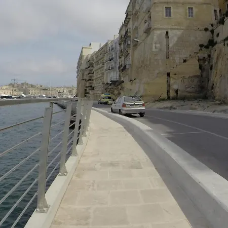 Medieval House 別荘